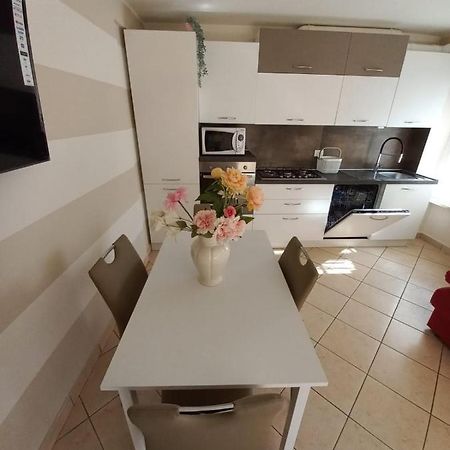 Vicolo 11 Apartment Calmasino Ngoại thất bức ảnh